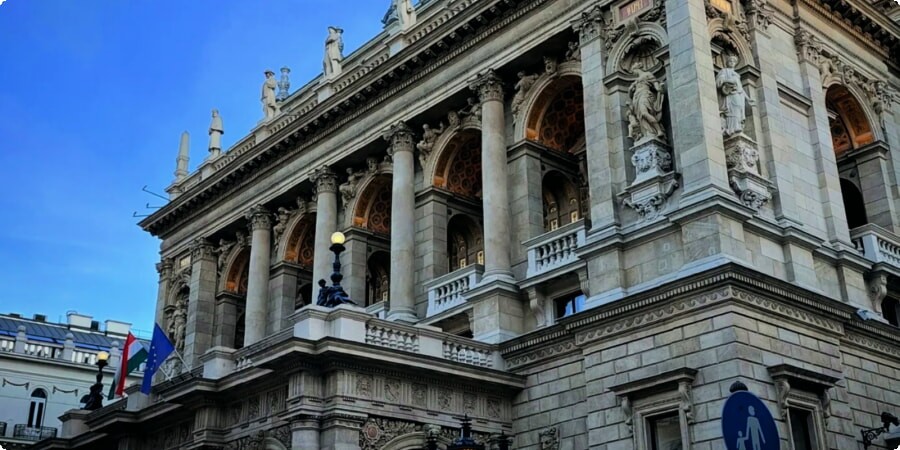 Elegancja opery: wizualna podróż po Węgierskiej Operze Państwowej