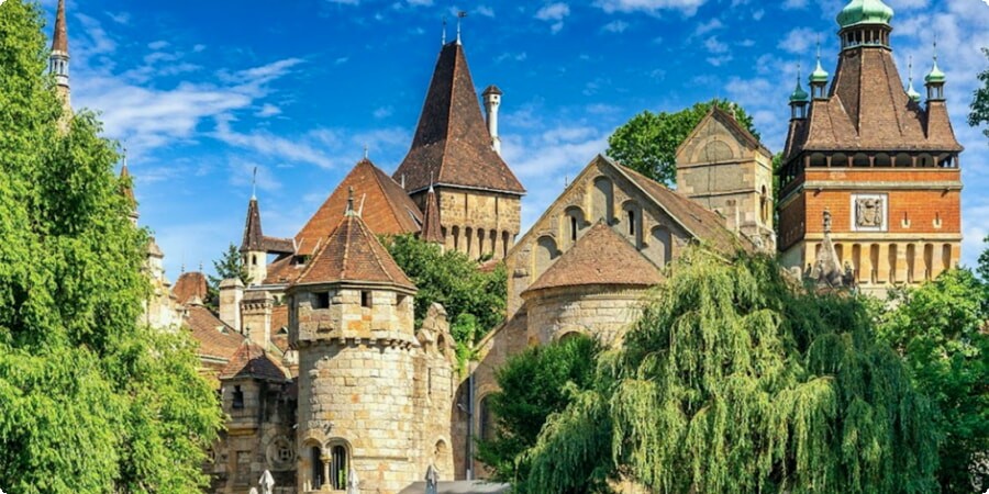 Zamek Vajdahunyad: miejsce, które trzeba zobaczyć na trasie Budapesztu