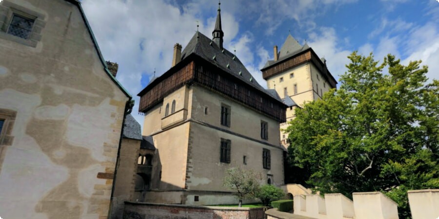 Getting to Karlštejn from Prague